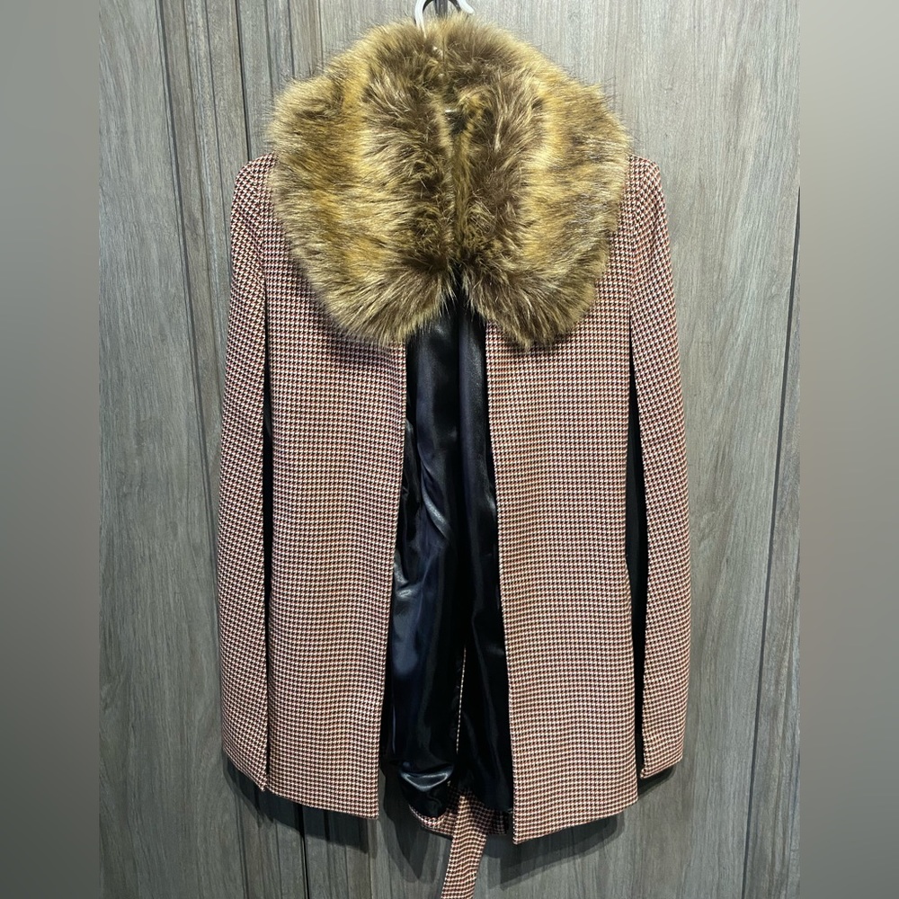 Forever 21 Cape Jacket with faux fur collar, size S